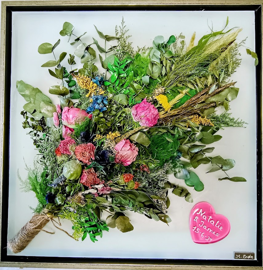 bevar brudebuketten, buket, brudebuket, ,pressede blomster, tørret buket, tørrede blomster, bevar brudebuket, presset brudebuket, presning af brudebuket, brudebuket i glas og ramme
